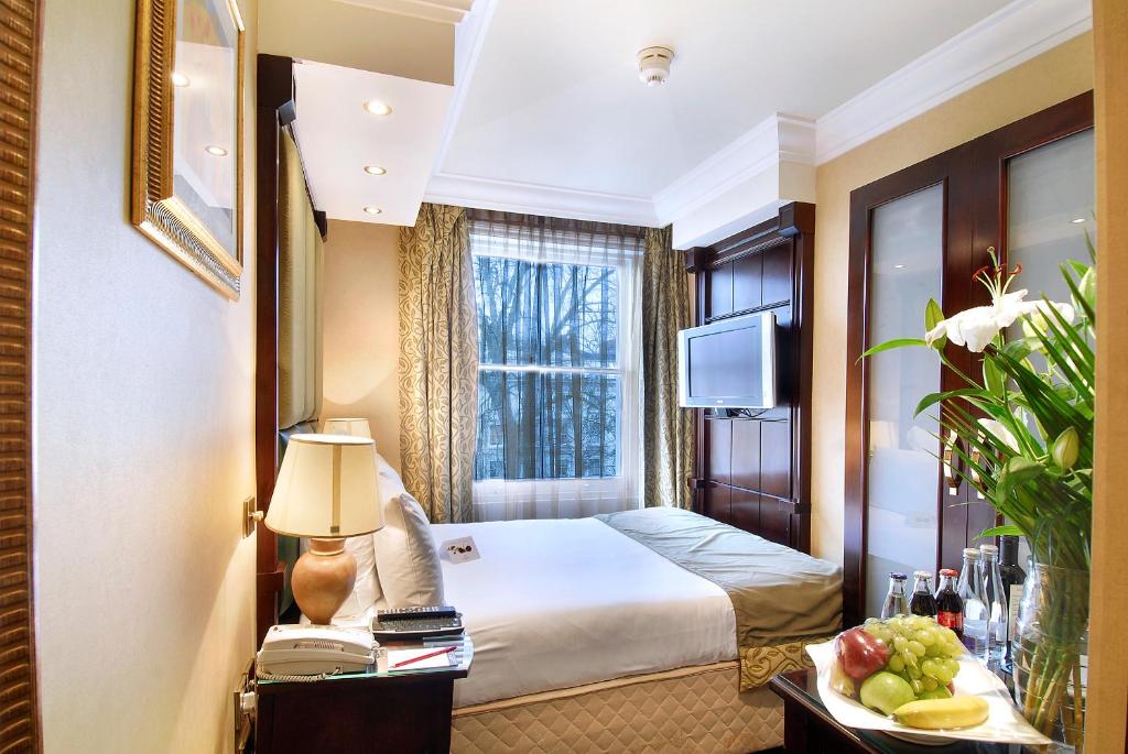 the-premier-notting-hill-london-uk-room the premier notting hill london uk room